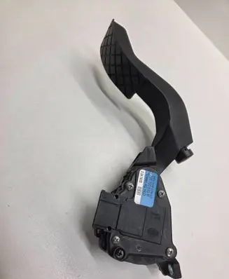 Audi A6 S6 C5 4B Accelerator throttle pedal 6PV00837602 8D1723523M