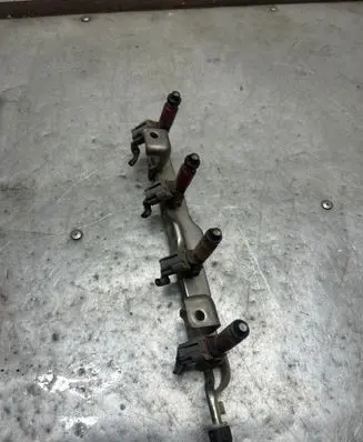Mazda 3 I Fuel injector supply line/pipe 1955003310