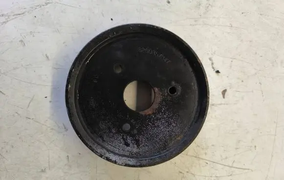 Opel Vivaro Power steering pump pulley 8200357347