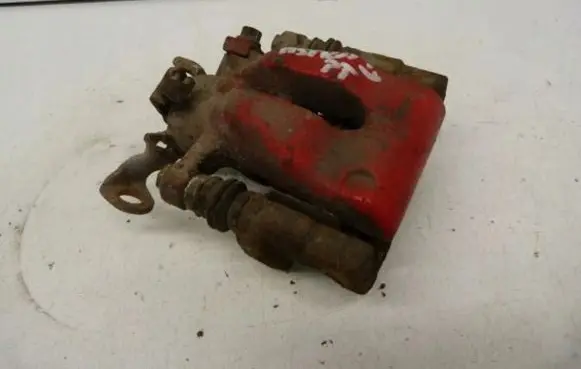 Opel Astra G Rear brake caliper