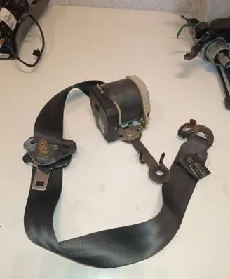 Renault Clio II Front seatbelt 068563 33019513 068563G