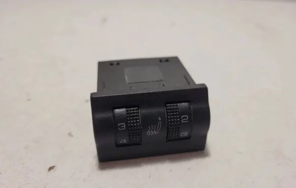 Skoda Octavia Mk1 (1U) Seat heating switch 1U0963563B PA6GF15