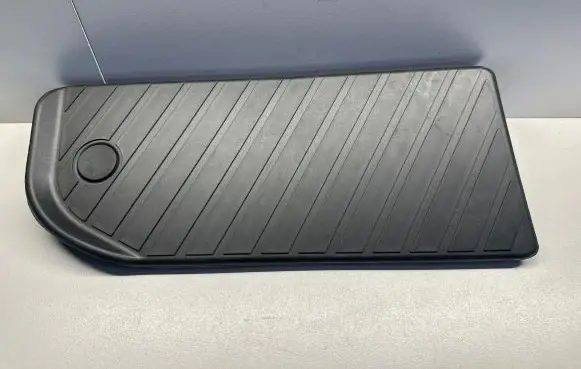 Audi Q8 Foot rest pad/dead pedal 4M1864777A