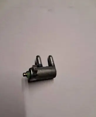 Mercedes-Benz W123 Valve vacuum 0004600284