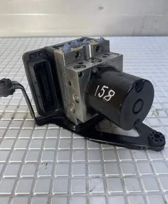 BMW X6 E71 ABS Pump 0130108126