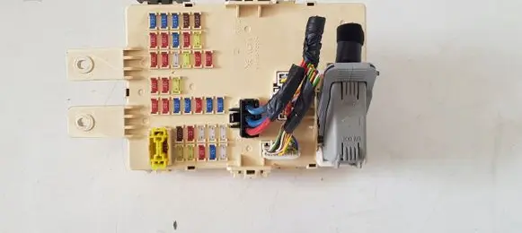 KIA Sportage Fuse module 919503W043