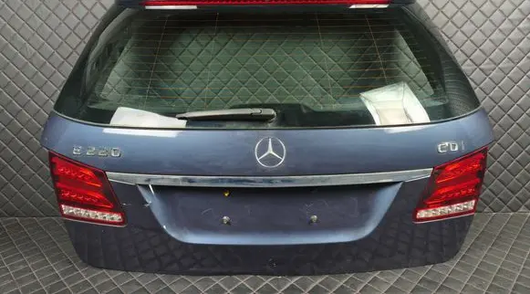 Mercedes-Benz E W212 Truck tailgate