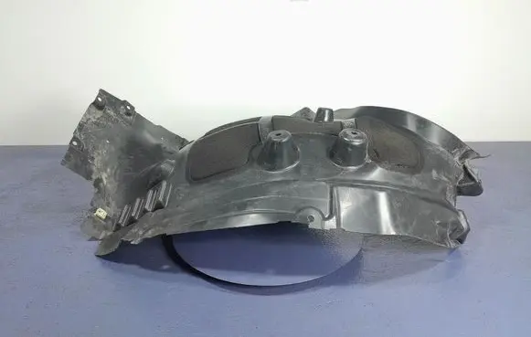 BMW X5 E53 Front wheel arch liner splash guards 7424908