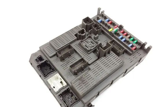 Peugeot 807 Comfort/convenience module 1400010480 BSIV03