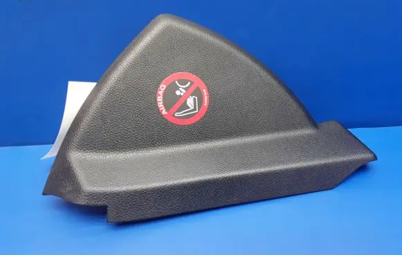 Mercedes-Benz C W204 Dashboard side end trim A2046800378