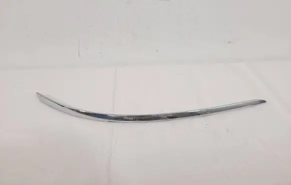 Mercedes-Benz B W245 Front bumper splitter molding A1698851821 195120036