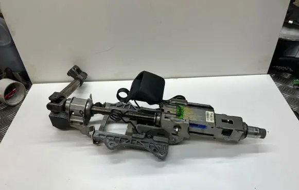 Volkswagen PASSAT B6 Steering wheel axle 3C1419501G 05072106
