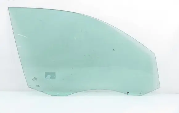 Volkswagen Tiguan Front door window glass four-door 