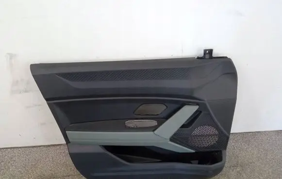 Dacia Duster III Front door card panel trim