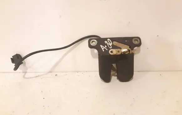 Audi 80 90 B3 Tailgate lock latch 
