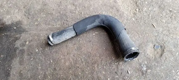Opel Zafira B Air intake hose/pipe 13322486