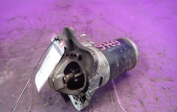 Renault Clio III Starter motor 