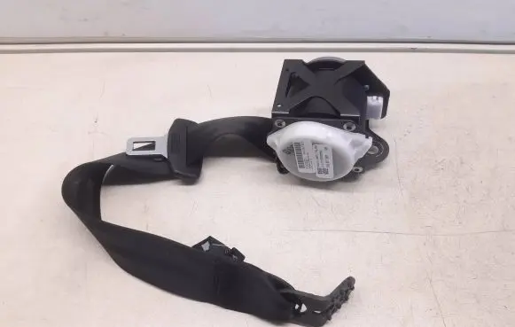 Audi A1 Rear seatbelt 8X0857805 160413 306866599G8