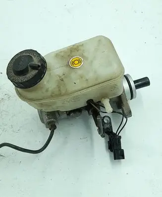 KIA Sorento Master brake cylinder 591203E100