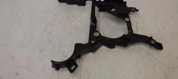 Mercedes-Benz A W177 Timing belt guard (cover) 135020211R