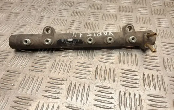 Toyota Yaris Fuel main line pipe 0445214032