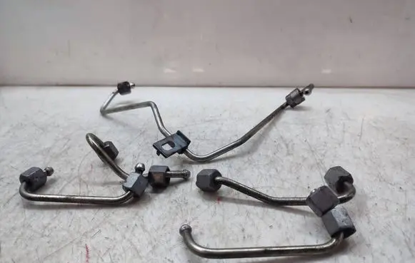 Jaguar XE Fuel line pipe 