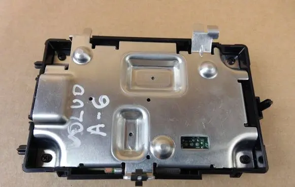 Volvo XC40 Wireless charging module 32389111