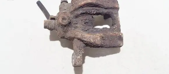 Honda CR-V Rear brake caliper