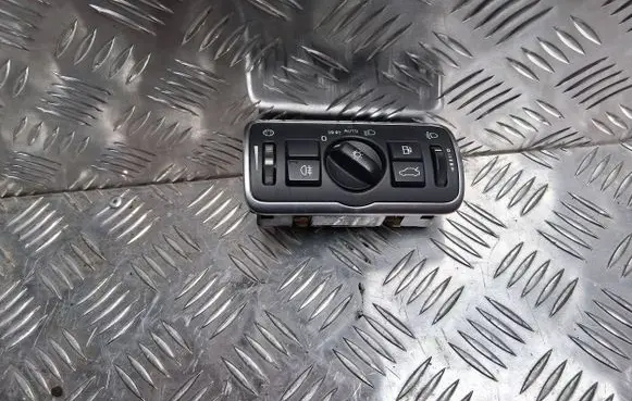 Volvo S60 Light switch 31443841