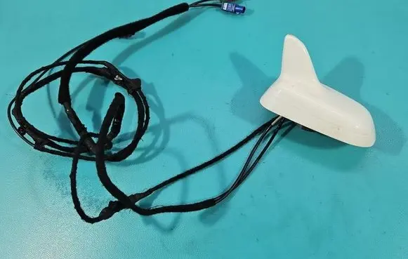 Audi A5 8T 8F Radio antenna 8T0035503K IMPRK1586205