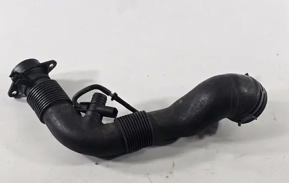 Skoda Fabia Mk1 (6Y) Air intake hose/pipe 6X0129654C