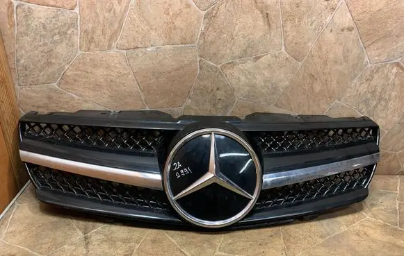 Mercedes-Benz SL R230 Front bumper upper radiator grill A1638880086