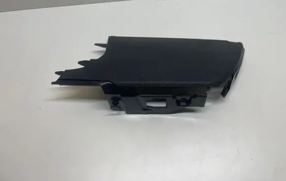 Trunk/boot lower side trim panel