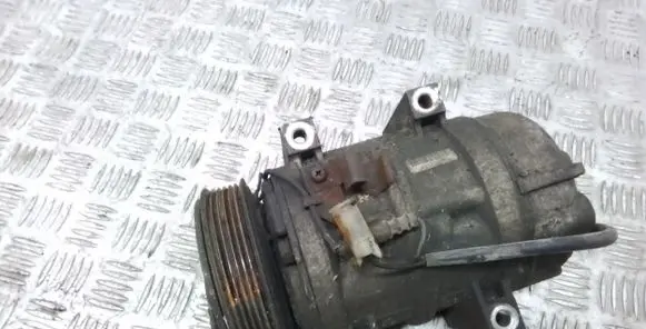 Volvo XC70 Air conditioning (A/C) compressor (pump) 8708581