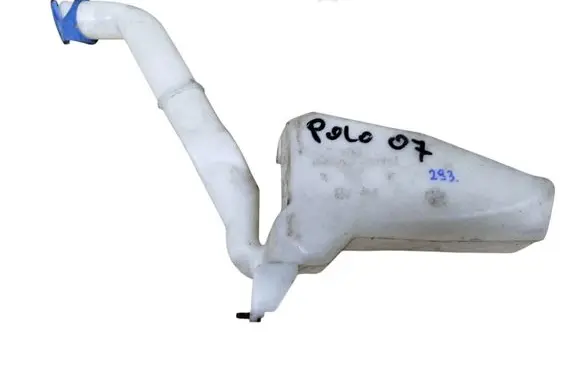 Volkswagen Polo IV 9N3 Windshield washer fluid reservoir/tank 6Q0955453N 6Q0955453P