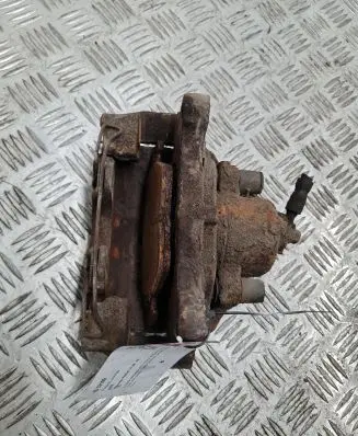 Volkswagen PASSAT CC Front brake caliper