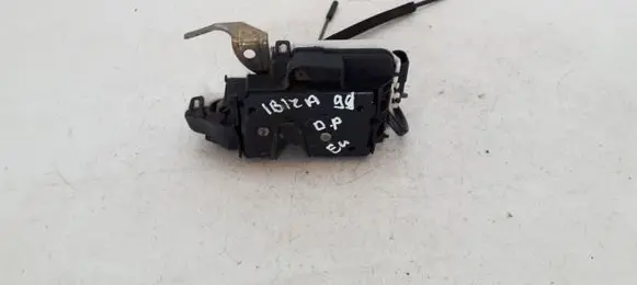 Seat Ibiza II (6k) Front door lock 6K4837016D