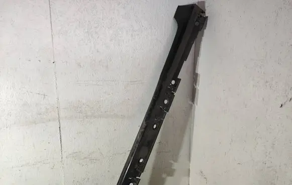 Toyota Prius (XW50) Sill 