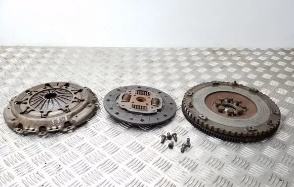 Peugeot 607 Clutch set kit 9637874680