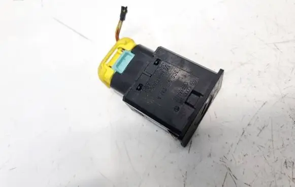 Volkswagen PASSAT B6 Passenger airbag on/off switch 3C0919237A