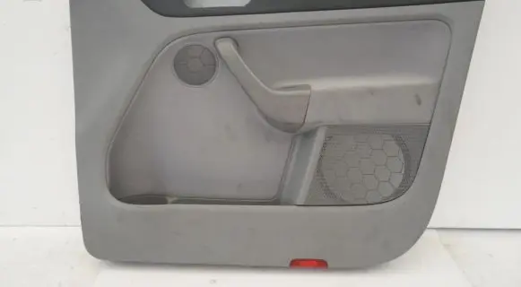 Volkswagen Golf Plus Front door card panel trim