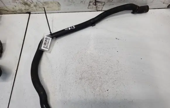 Engine coolant pipe/hose