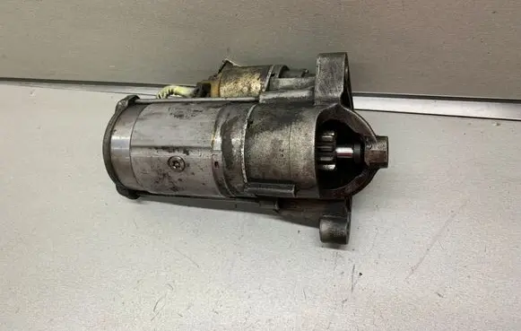 Renault Laguna II Starter motor 8200237594