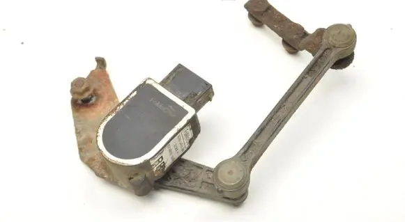 Volvo V60 Headlight/headlamp level sensor 8G9N5A955BA