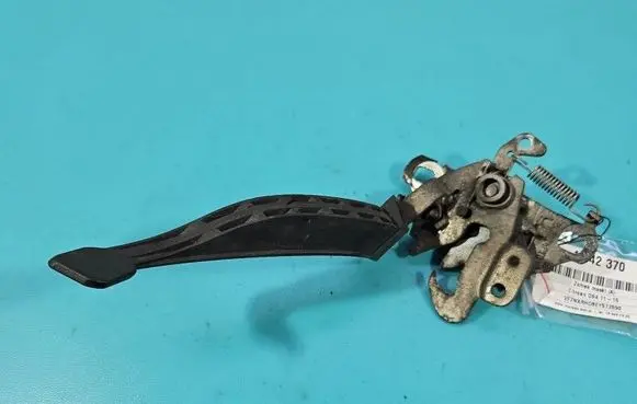 Citroen DS4 Engine bonnet/hood lock/catch 9687538080 IMPRK1542370