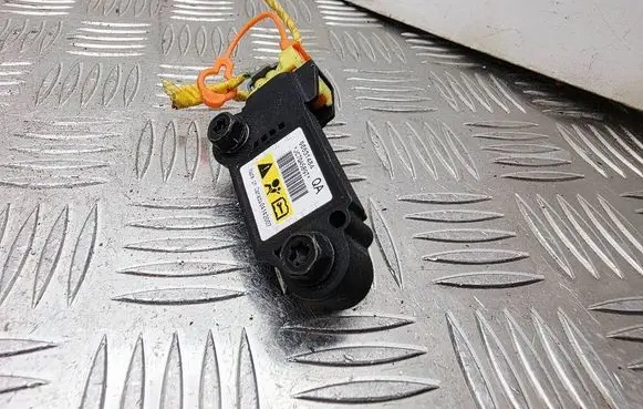 Chevrolet Captiva Airbag deployment crash/impact sensor 96631484