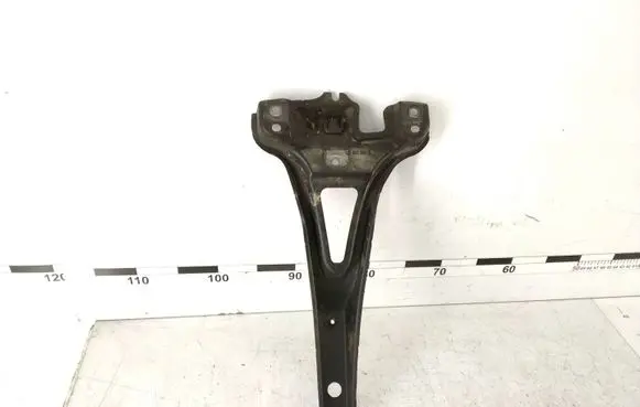 Volkswagen Golf IV Radiator mount bracket 1J0805569B