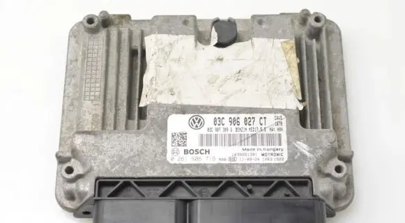 Volkswagen Golf VI Engine control unit/module 03C906027CT