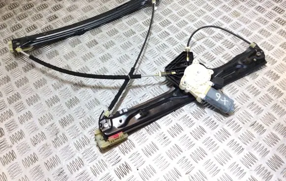 BMW X6 F16 Front door window regulator with motor 7322748