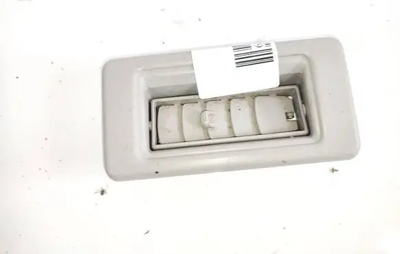 Mitsubishi Pajero Dash center air vent grill